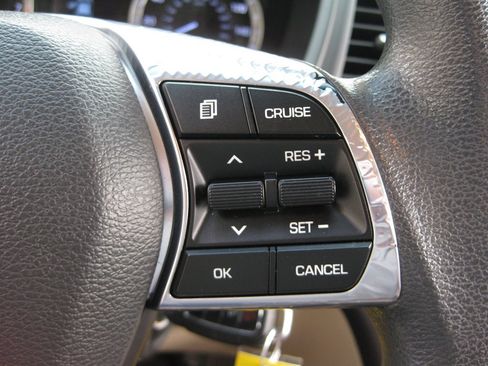Used 2018 Hyundai Sonata SE FWD image 17