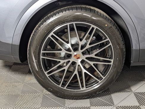 New 2026 Porsche Cayenne AWD/4WD image 13
