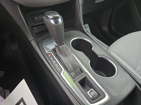 Used 2020 Chevrolet Equinox LS image 24