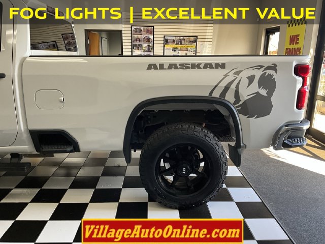 Used 2025 Chevrolet Silverado 3500 W/T AWD/4WD image 9