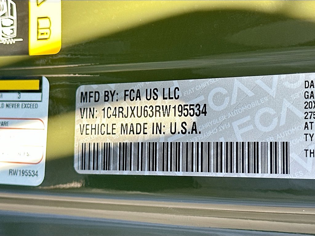 Used 2024 Jeep Wrangler High Altitude AWD/4WD image 33