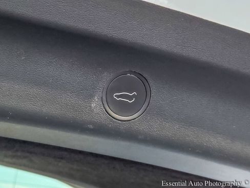 Used 2023 Tesla Model Y Long Range image 30