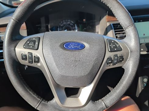 Used 2019 Ford Flex Limited FWD image 12