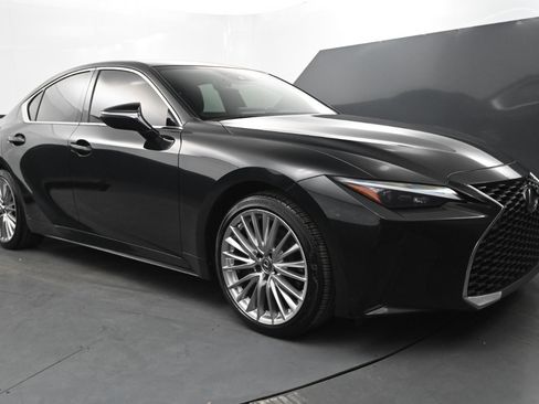 Used 2022 Lexus IS 300 IS 300 AWD image 7