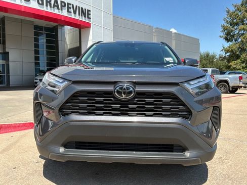 Used 2025 Toyota RAV4 XLE FWD image 3