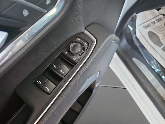 Used 2025 GMC Sierra 1500 SLT RWD image 25