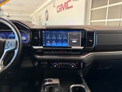 Certified 2023 Chevrolet Silverado 1500 RST w/ Convenience Package II AWD/4WD image 18