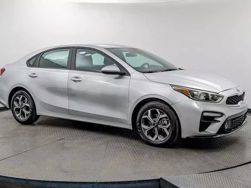 Used 2021 Kia Forte LXS FWD image 10
