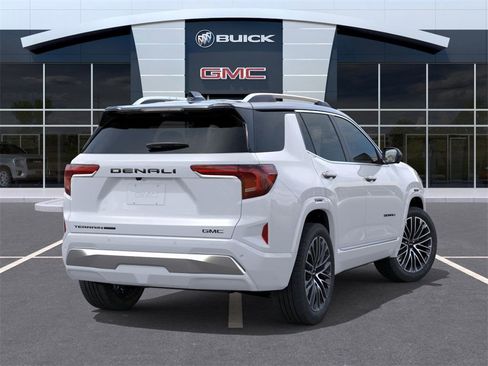 New 2026 GMC Terrain Denali w/ LPO, Black Badging Package image 4