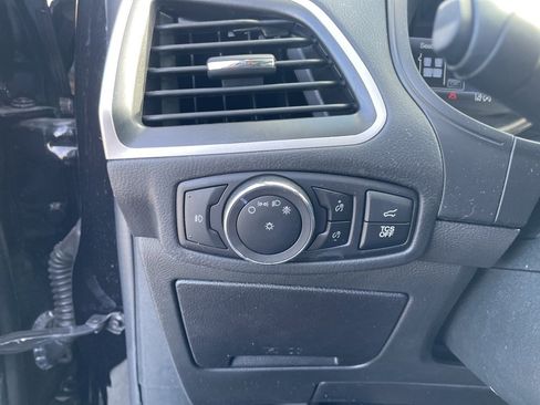 Certified 2023 Ford Edge SEL w/ Convenience Package image 12