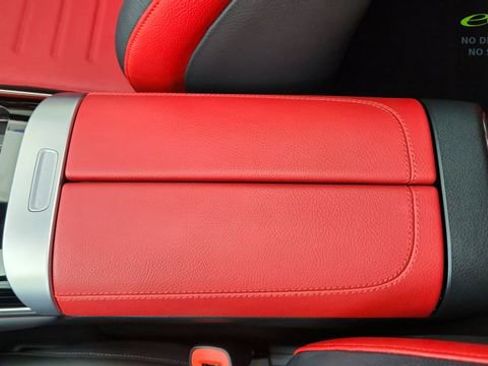 Used 2024 Mercedes-Benz GLC 300 4MATIC image 56