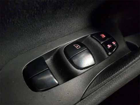 Used 2014 Nissan Altima 2.5 SV image 17