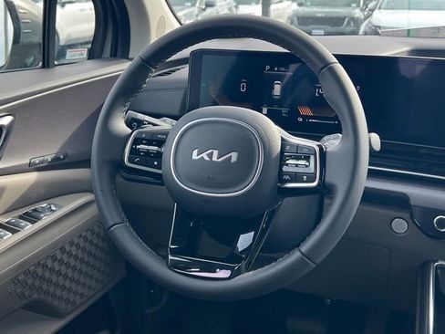 New 2026 Kia Carnival EX FWD image 16