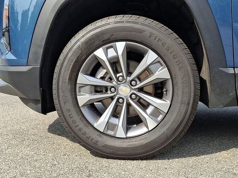 Used 2025 Chevrolet Equinox LT FWD image 8