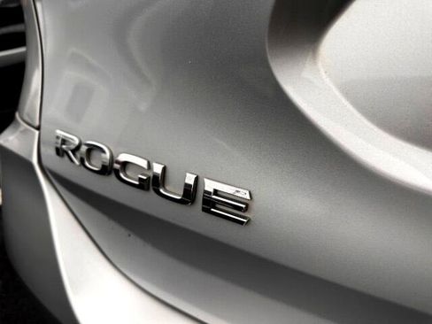 Used 2020 Nissan Rogue S image 8