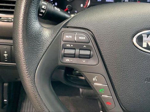 Used 2018 Kia Forte LX w/ LX Rear Camera Package FWD image 14