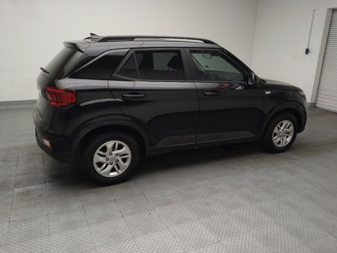 Used 2020 Hyundai Venue SEL FWD image 10