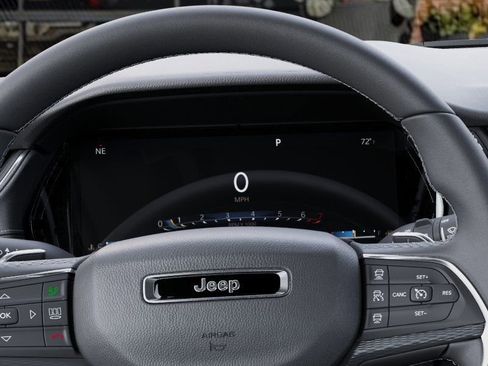 New 2025 Jeep Grand Cherokee L Altitude image 17