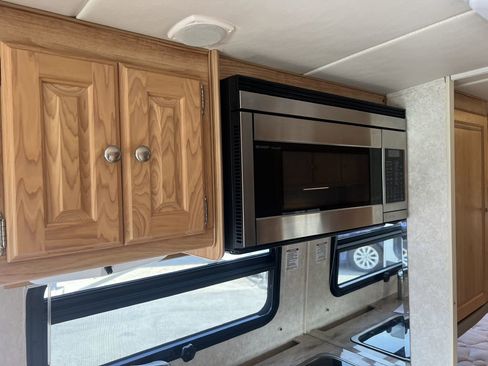 Used 2017 Ford E-450 and Econoline 450 Super Duty w/ Motorhome Prep Package RWD image 64