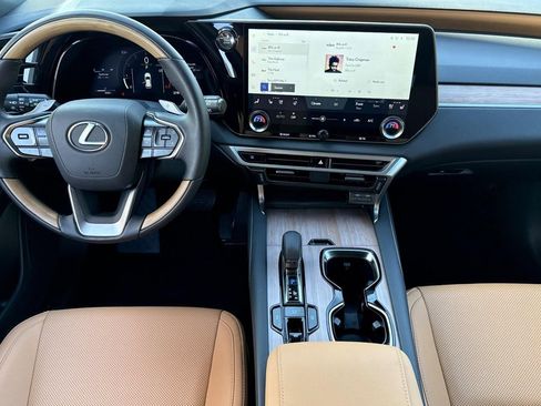 Certified 2025 Lexus RX 350 Premium image 26