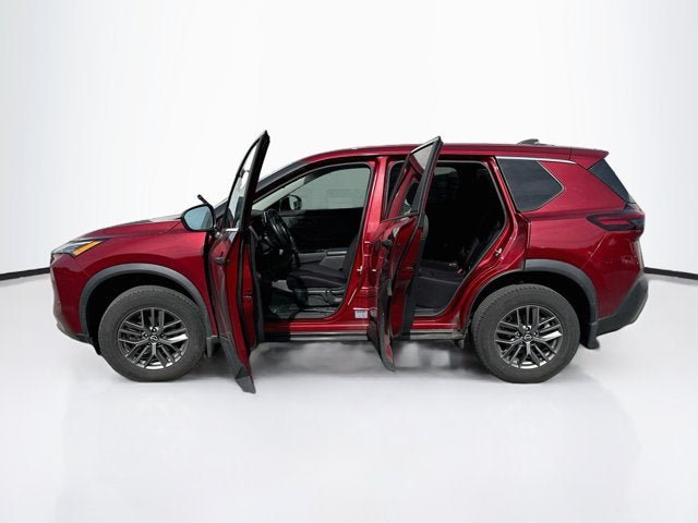 Used 2023 Nissan Rogue S AWD/4WD image 6