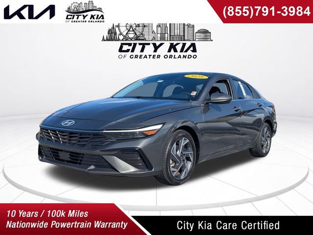 Used 2025 Hyundai Elantra SEL FWD image 1