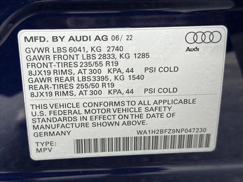 Used 2022 Audi Q4 e-tron Premium Plus image 27