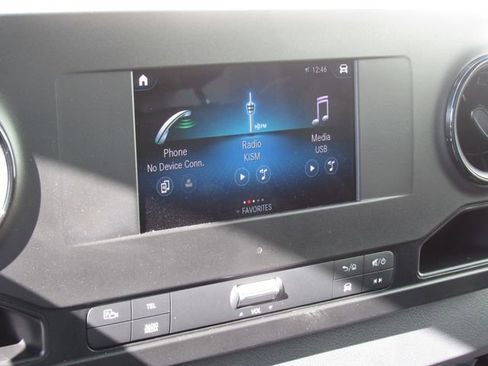 Used 2023 Mercedes-Benz Sprinter 3500 image 24