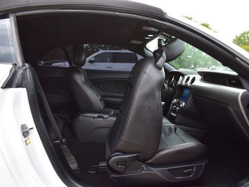 Used 2020 Ford Mustang Premium RWD image 19