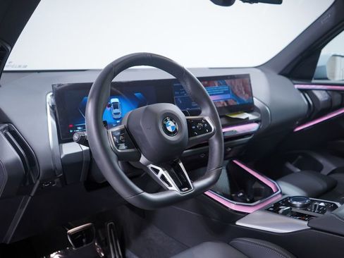 Used 2025 BMW X3 xDrive30i w/ M Sport Package image 6