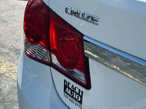 Used 2016 Chevrolet Cruze LS FWD image 36