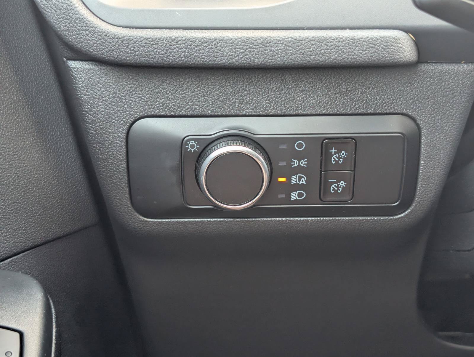 Used 2025 Ford Escape Active AWD/4WD image 50