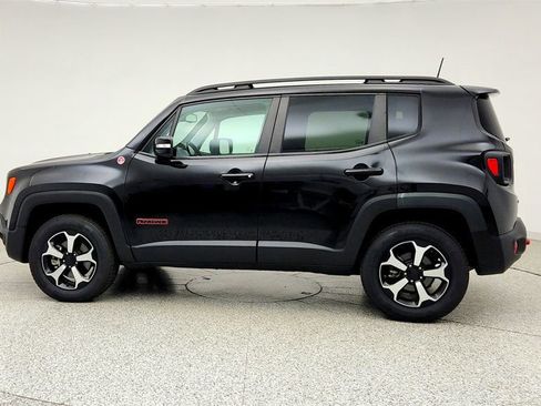 Used 2022 Jeep Renegade Trailhawk AWD/4WD image 8