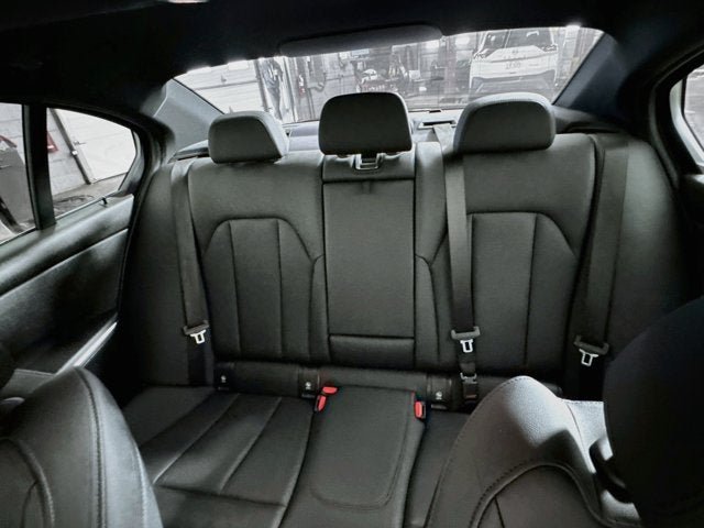 Used 2021 BMW 330i xDrive Sedan w/ M Sport Package AWD/4WD image 19