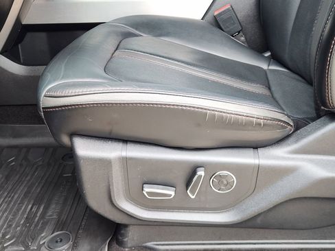 Used 2019 Ford F150 Platinum w/ Equipment Group 701A Luxury image 26