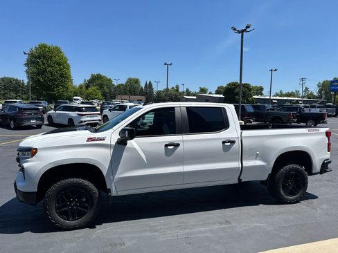 Used 2026 Chevrolet Silverado 1500 LT Trail Boss w/ LT Trail Boss Premium Package AWD/4WD image 11