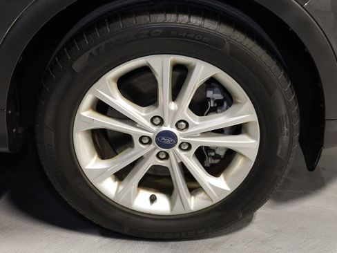 Used 2017 Ford Escape SE w/ SE Cold Weather Package AWD/4WD image 33