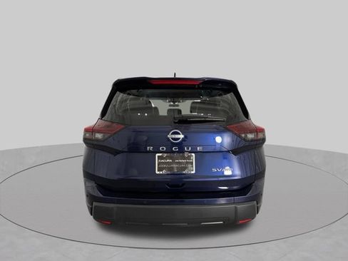 Used 2024 Nissan Rogue SV AWD/4WD image 6