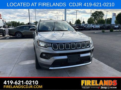 Used 2022 Jeep Compass Limited AWD/4WD image 11