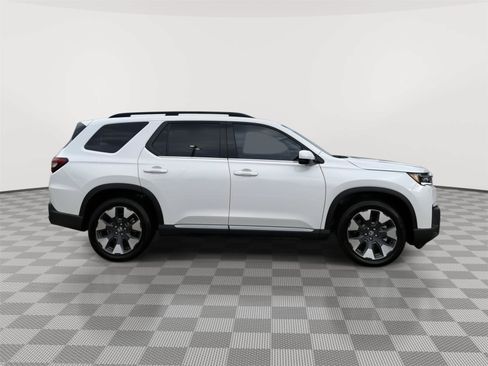 Used 2026 Honda Pilot Elite image 7