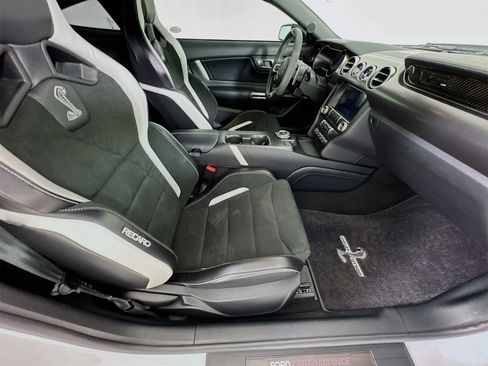 Used 2020 Ford Mustang Shelby GT500 w/ Technology Package image 27