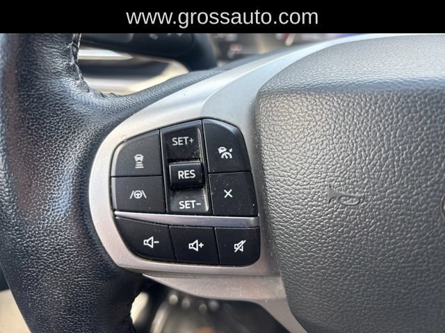 Used 2023 Ford Explorer XLT w/ Equipment Group 202A AWD/4WD image 13