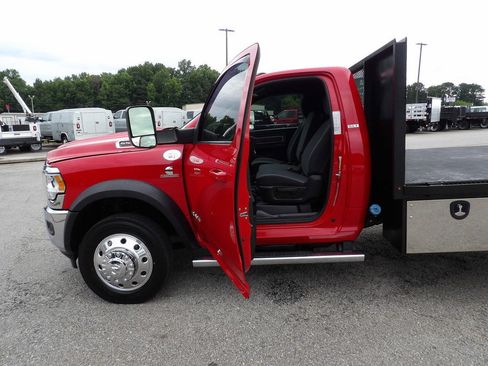 Used 2022 RAM 5500 SLT w/ Quick Order Package 2YG SLT AWD/4WD image 13