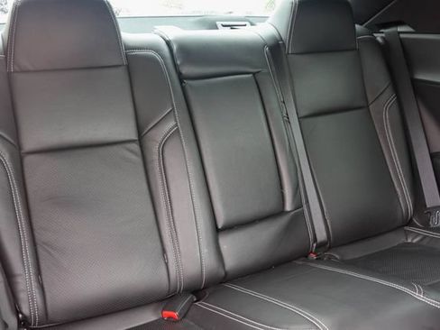 Used 2019 Dodge Challenger R/T Scat Pack RWD image 14