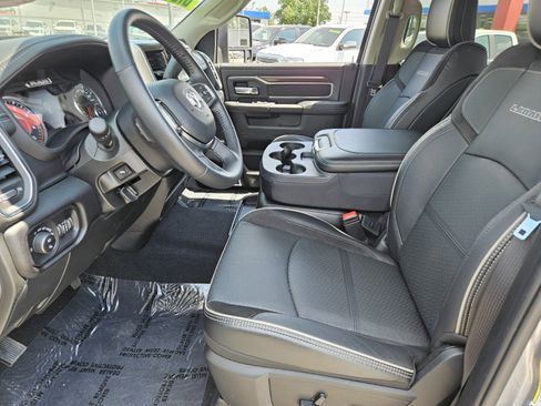 Used 2024 RAM 3500 Laramie AWD/4WD image 7