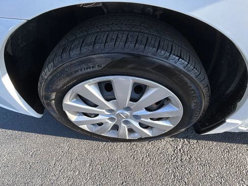 Used 2017 Nissan Sentra SV FWD image 35