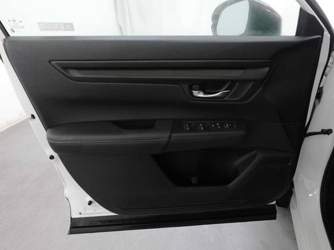 Used 2025 Honda CR-V Sport image 10