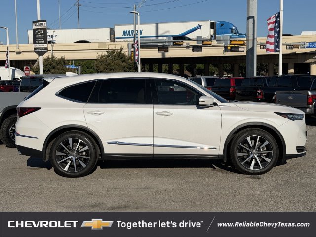 Used 2026 Acura MDX w/ Technology Package FWD image 3