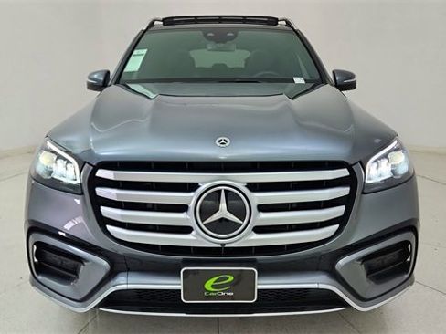 Used 2025 Mercedes-Benz GLS 450 4MATIC image 13