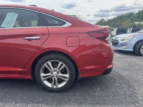 Used 2019 Hyundai Sonata Limited w/ Ultimate Package 04 FWD image 7